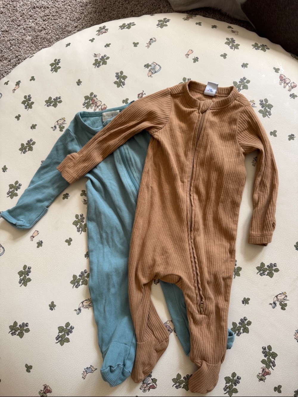 LOT OF 2  Kids Ribbed One-Piece Footed Pajama - Brown and Blue